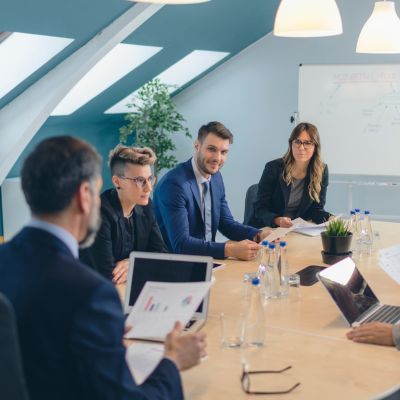 九游会老哥·J9俱乐部——执行服务